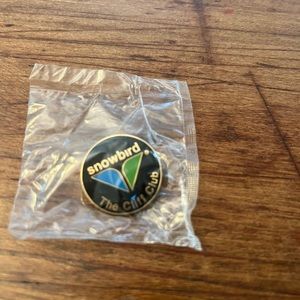 Snowbird cliff club pin NWT